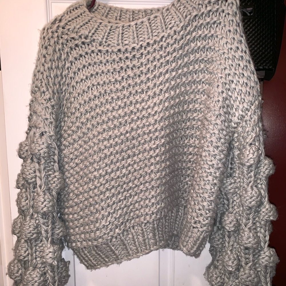 VICI | Bubble Sleeve Sweater
